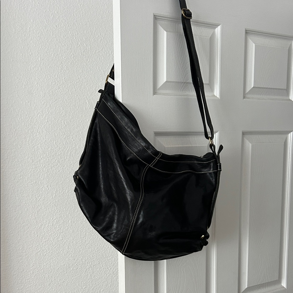 Black Leather Shoulder Bag in great condition